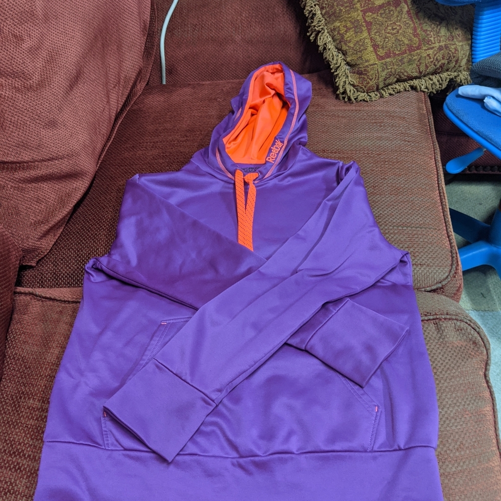 Reebox sweatshirt